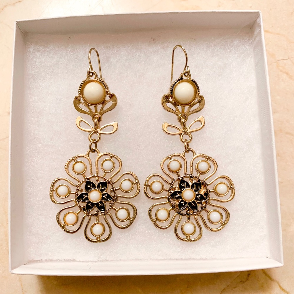 Gold and Cream Flower Shaped Earrings